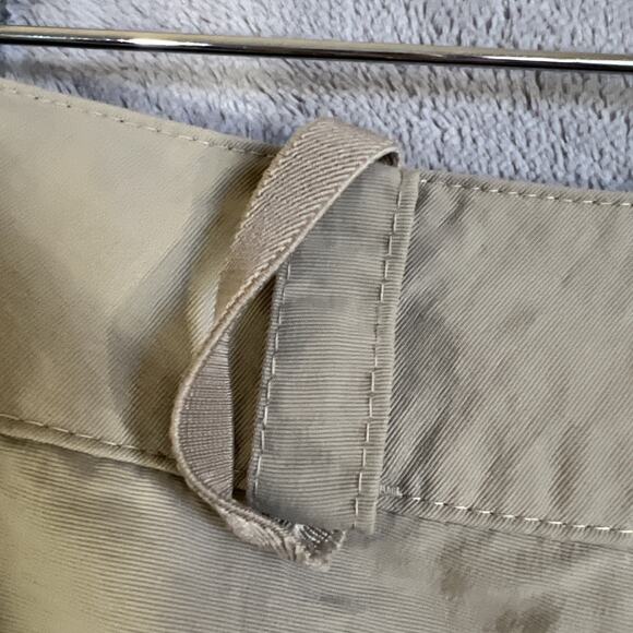 The North Face Pant Women 6 Khaki Tan Nylon Zip Off Cargo Utility Hiking Outdoor - Picture 8 of 14